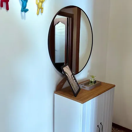 Landi 9 - 2 Camere, 3 Balconi, Parcheggio, Zona Residenziale